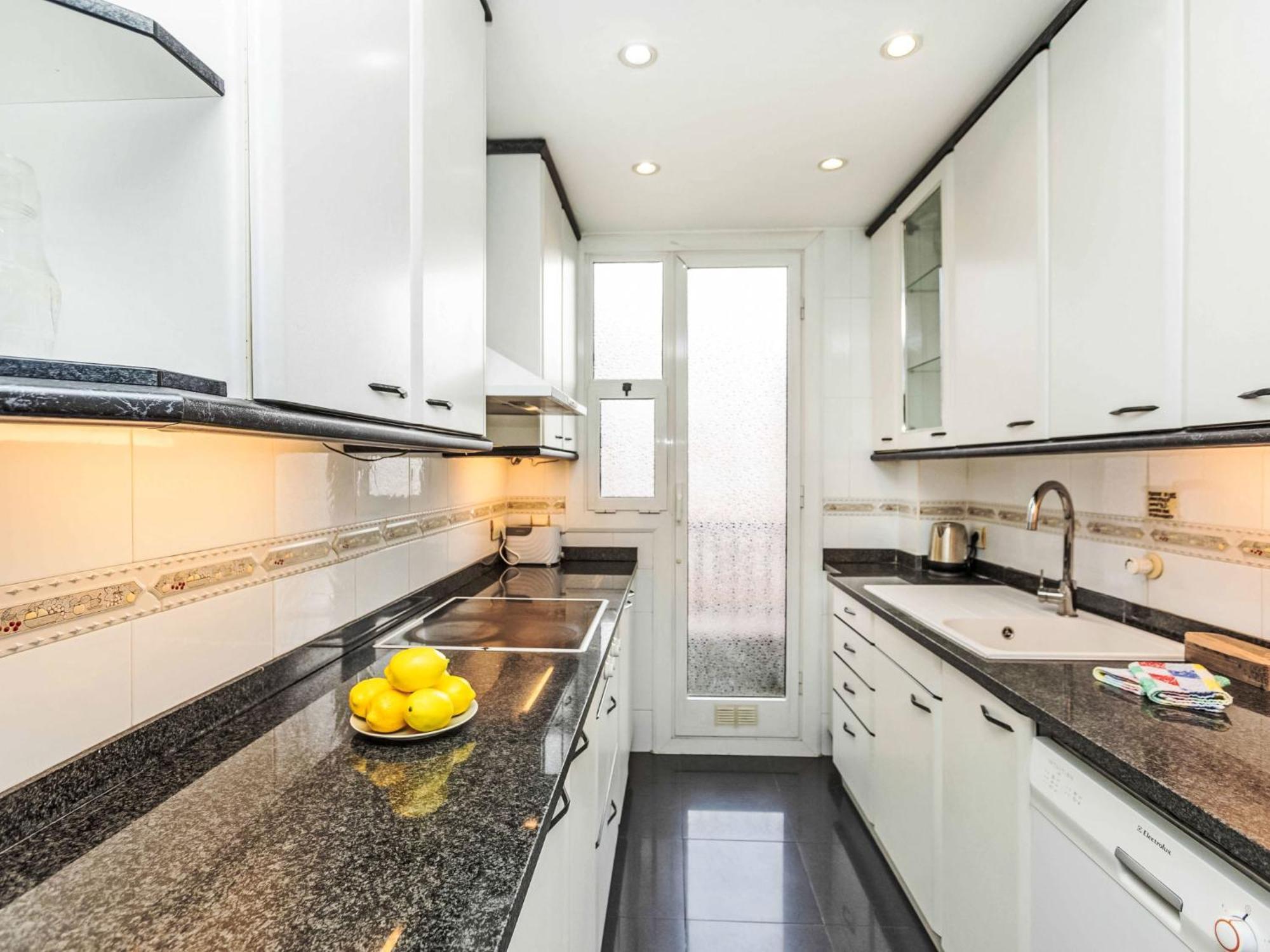 Apartment Sants-Les Corts Galileu By Interhome Barcelona Exteriör bild